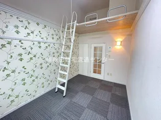 ライフキャップ泉【206号室】の居間