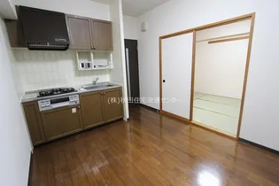 トーカンマンション千秋【303号室】の居間