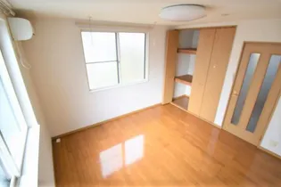 ヴィエルジュ【101号室】の寝室