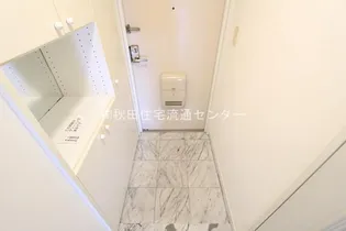 朝日プラザ秋田中央【403号室】の玄関