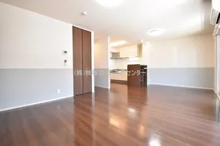 セジュールハル A【1階】の居間