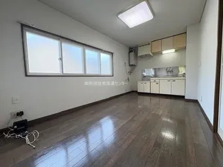 ハイパレス【1-B号室】の居間