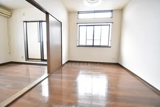 グランデール拾参番館【201号室】の寝室