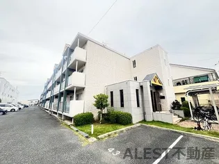 雅マンション【1階】の外観