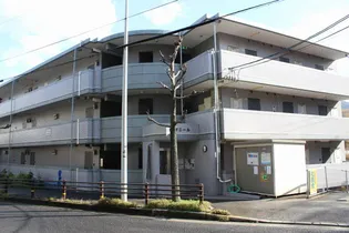 アヴニール【302号室】の外観