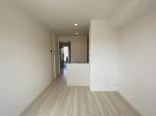 フローラル五月が丘 B棟【102号室】の居間