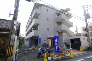 カーサあわじ【3階】の外観