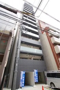 ブリリアントジュネス本町【13階】の外観