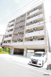 クリーデンス新大阪【3階】の外観