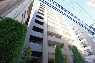 パストラーレ江坂【6階】の外観