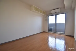 マインズ・コム新北野【5階】の居間