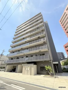 大阪府吹田市穂波町【マンション】の外観