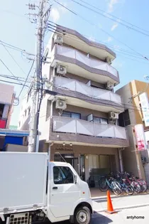 ラベルシャンブル【3階】の外観