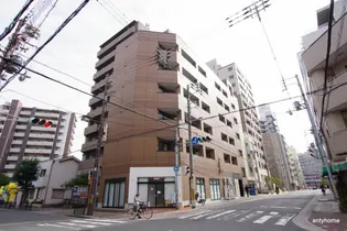 リバパレス靭公園【4階】の外観