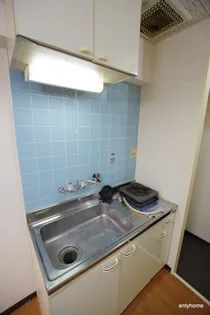 センチュリー新大阪【4階】のキッチン