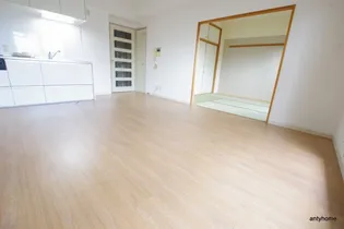 レジディア西天満【6階】の居間