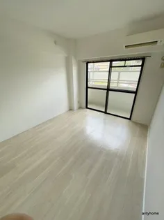 パインコート江坂2【2階】の寝室