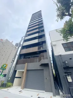 コンフォリア新梅田【9階】の外観