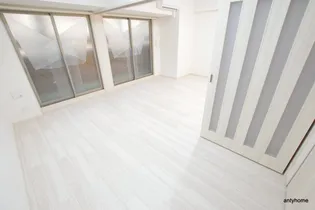 ORSUS新大阪【7階】の寝室