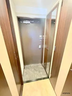 アーバネックス西長堀【8階】の玄関