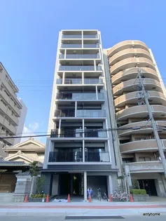 シーズンフラッツ新大阪【3階】の外観