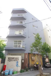 ニューフジマンション【2階】の外観