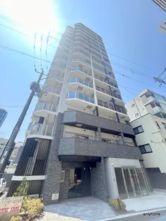 コンフォリア・リヴ新梅田【10階】の外観