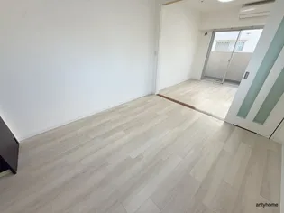 南堀江プライマリーワン【7階】の居間
