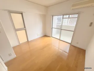 サンキャドマスMinami堀江【5階】の寝室