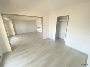 レジディア西天満【5階】の居間