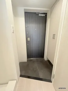 ソルテラスOSAKA緑橋クレアスト【2階】の玄関