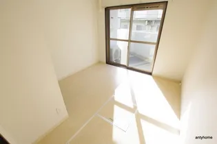 Gramercy Juso-higashi 3rd【6階】の寝室