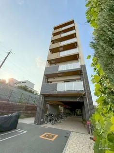 大阪府吹田市千里万博公園【マンション】の外観
