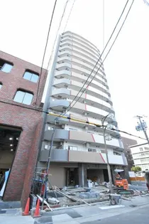 セレニテ難波プリエ【4階】の外観