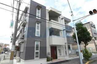 プティ ルピナス【2階】の外観