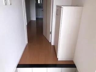 ハイブリッド高松Ⅱ【101号室】の玄関