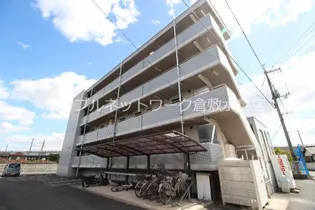 ロイヤルパレス船穂【3階】の外観