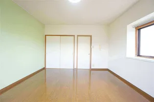 フォーバスIII【1階】の居間