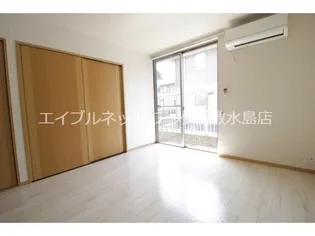 ベリーオーライC【102号室】の居間