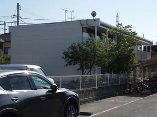 レオパレスひまわり【1階】の外観