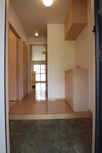 ローズコートの玄関