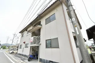 西田コーポ【102号室】の外観