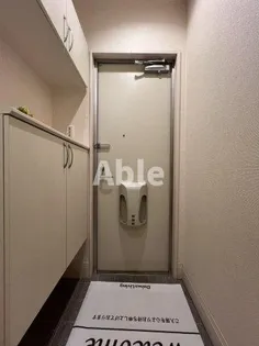 アクア【2階】の玄関