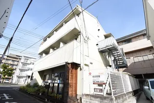 シャインコート【2階】の外観