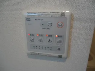 ロココ【1階】の外観