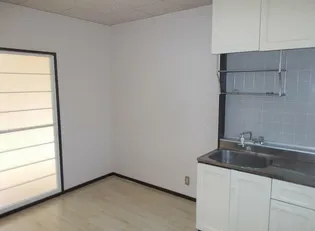 サンライフ松本B棟【2階】の内装