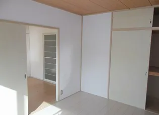 サンライフ松本B棟【2階】の内装