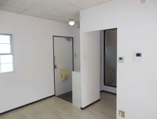 サンライフ松本B棟【2階】の内装