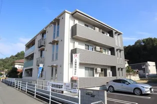 ラ・カーサ・セレーナ【1階】の外観