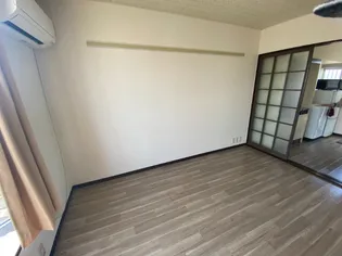 アドナイ・イルエ【206号室】の居間